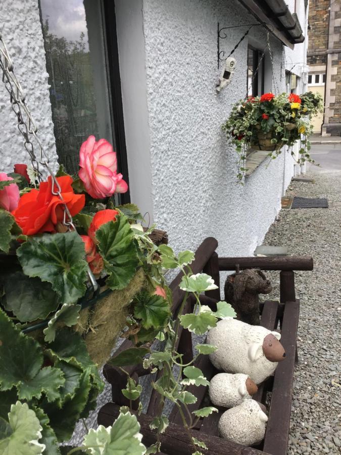 Mere Lodge Bed & Breakfast Hawkshead Eksteriør bilde